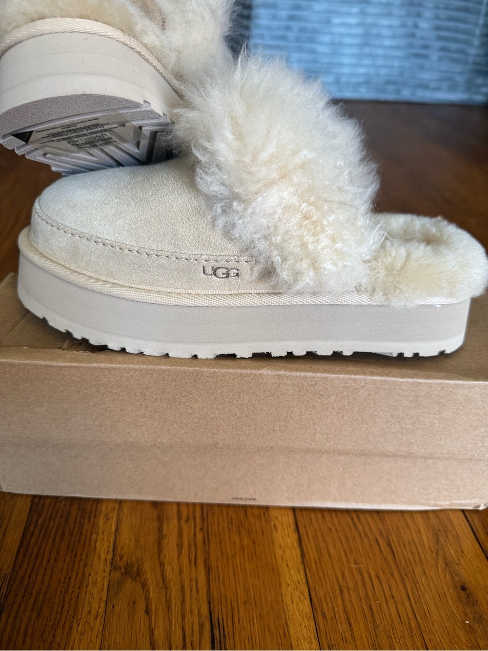 NWT UGG Disquette Chalet Slipper Platform Mule Stone US 7 1173930